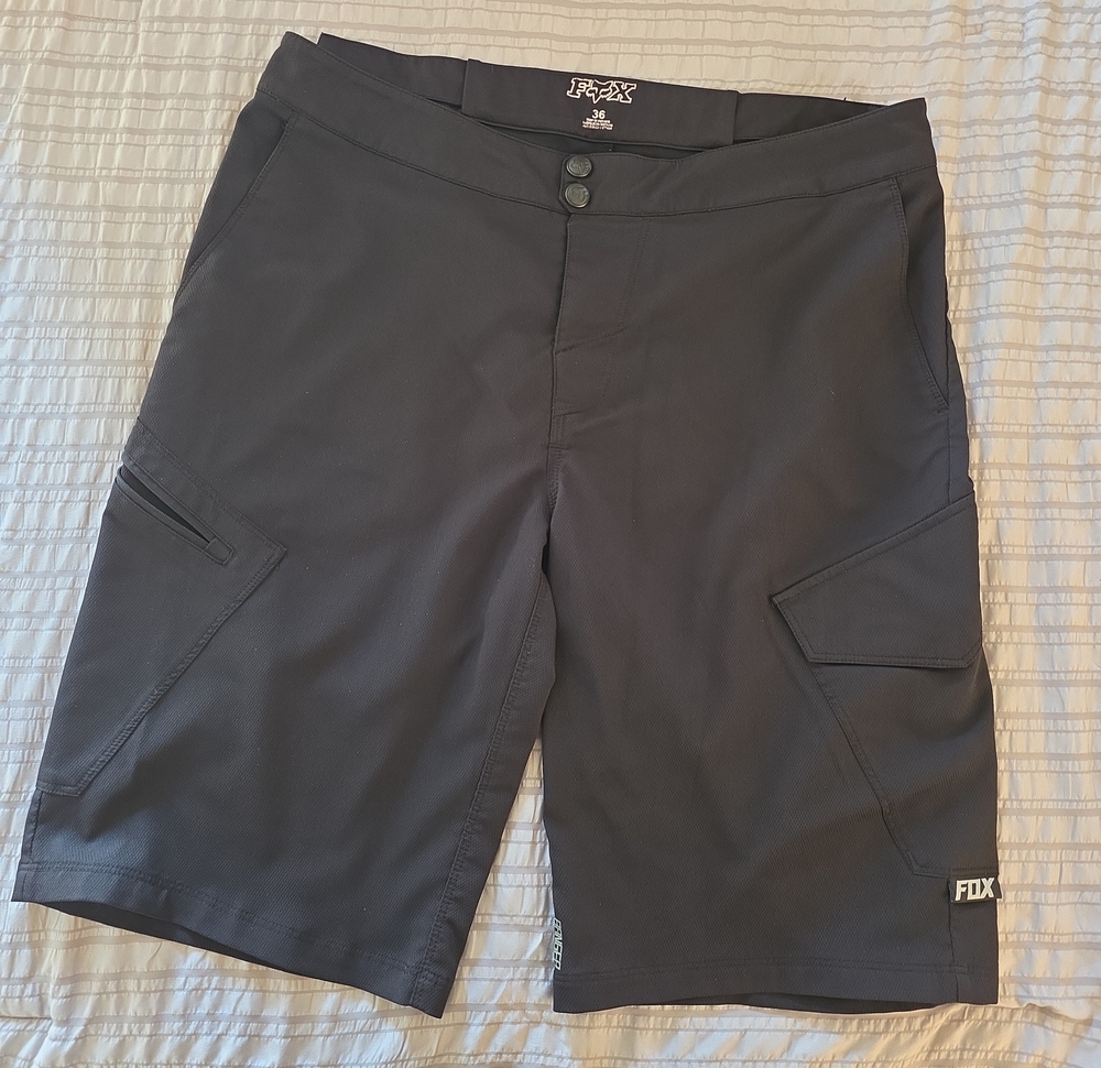 Fox Men’s Mountain Biking Black Cargo Shorts with Side Pockets